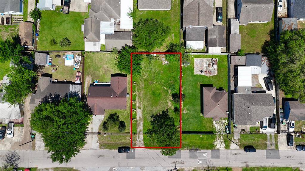 206 Oddo ST, Houston, TX 77022