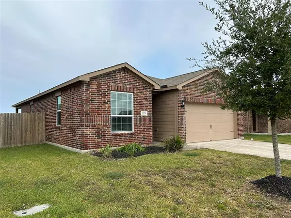 12026 Pearl DR, Texas City, TX 77568