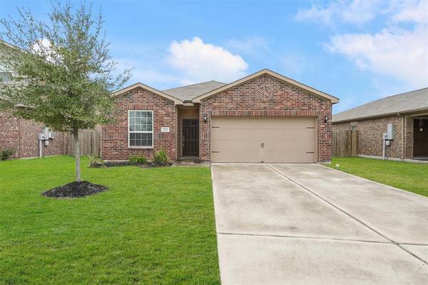 12026 Pearl DR, Texas City, TX 77568