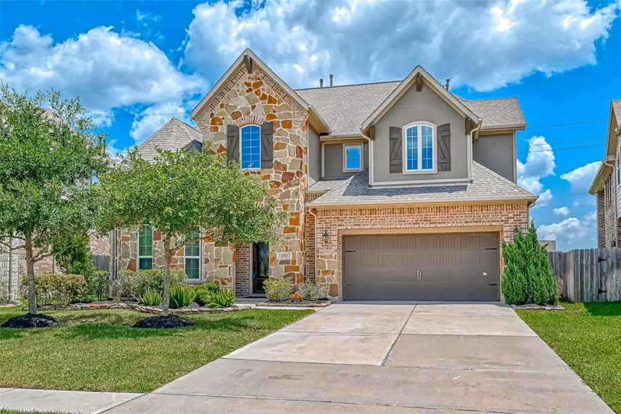 2337 Shallow Creek LN, Friendswood, TX 77546