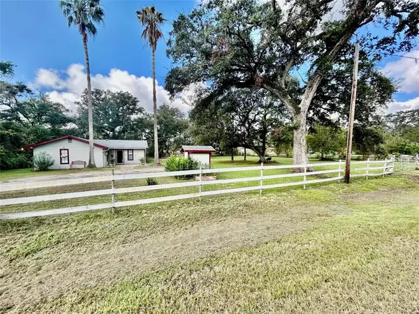 Brazoria, TX 77422,17724 County Road 858