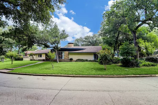 Houston, TX 77061,8035 Glenforest CT