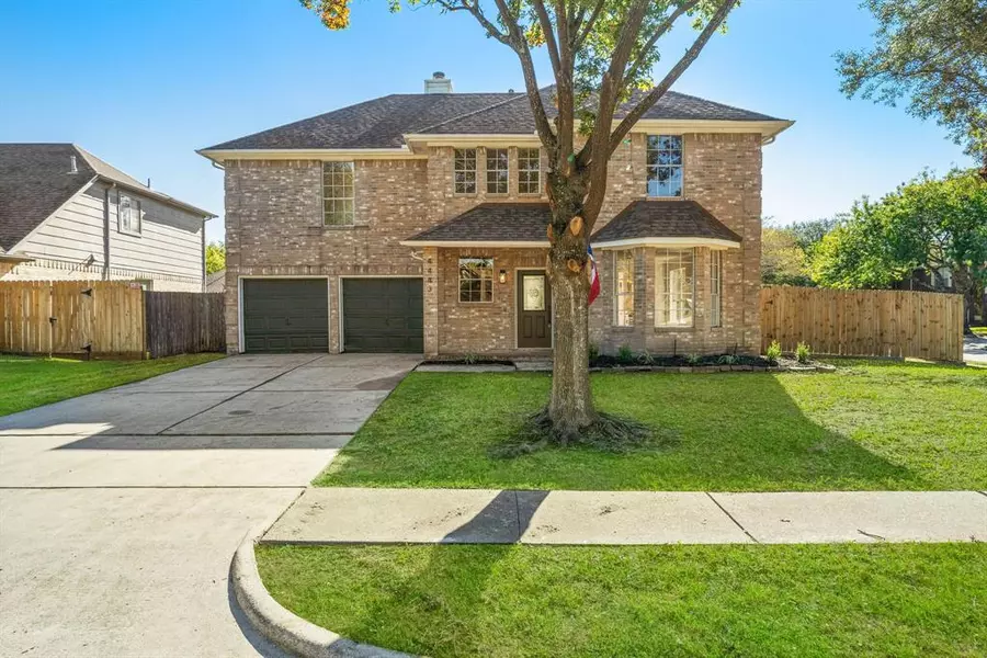 4443 Girl Scout LN, Friendswood, TX 77546