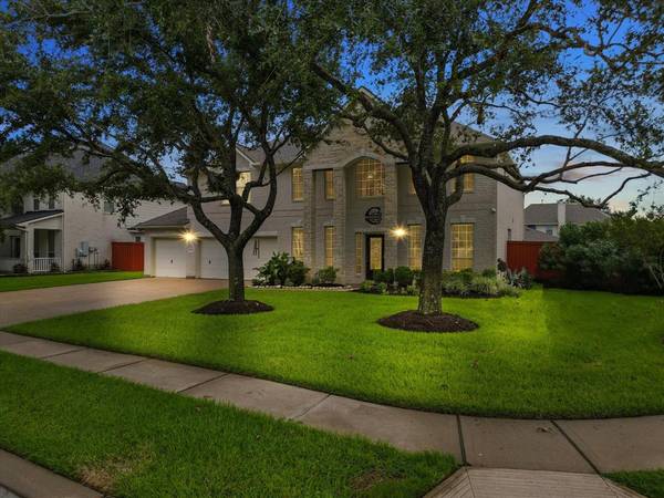 423 White Oak Pointe, League City, TX 77573