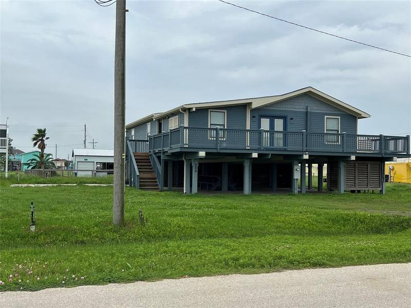 989 Alberdie DR, Crystal Beach, TX 77650