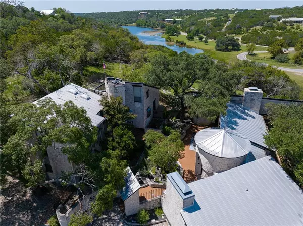 22 Indian Creek LOOP, Kerrville, TX 78028