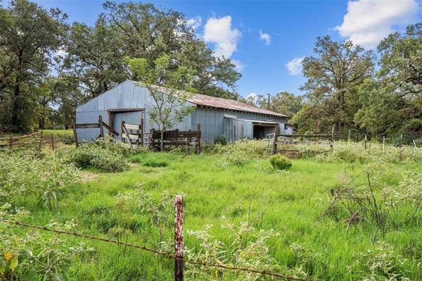 25 AC PR 3310, Jewett, TX 75846