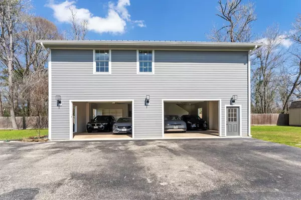 14886 Greenbough ST, Conroe, TX 77302