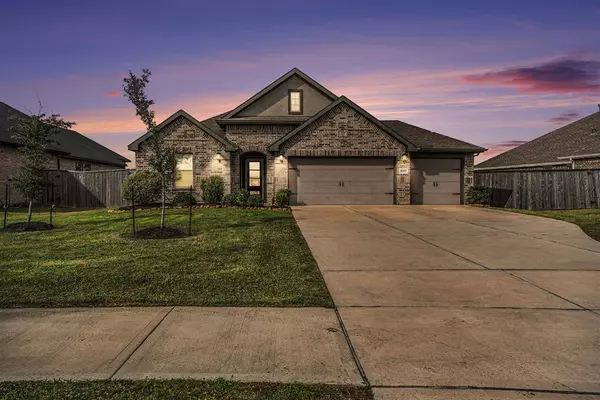 9207 Spanish Hills DR, Baytown, TX 77521