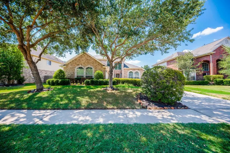 6810 Entelman LN, Sugar Land, TX 77479