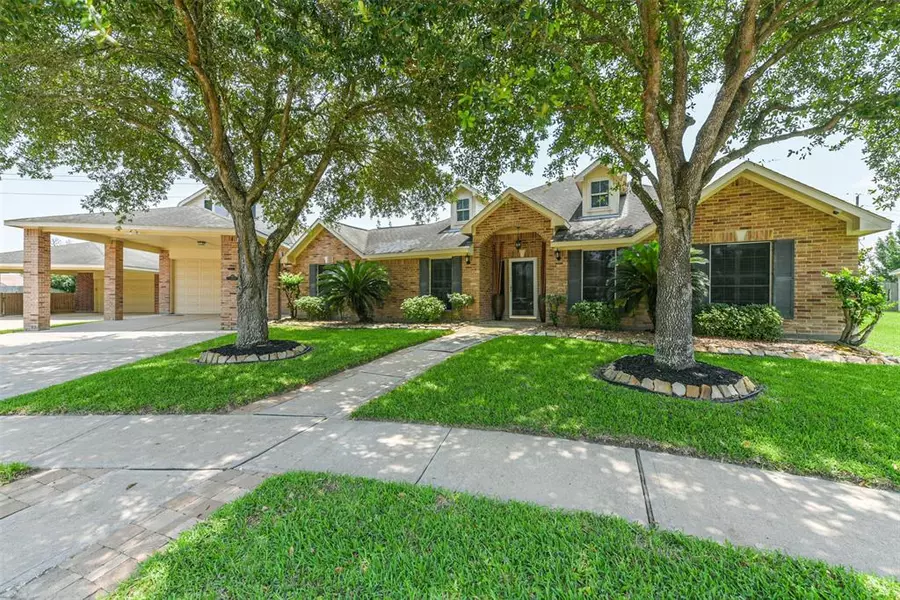 3409 Kerr LN, Pearland, TX 77584