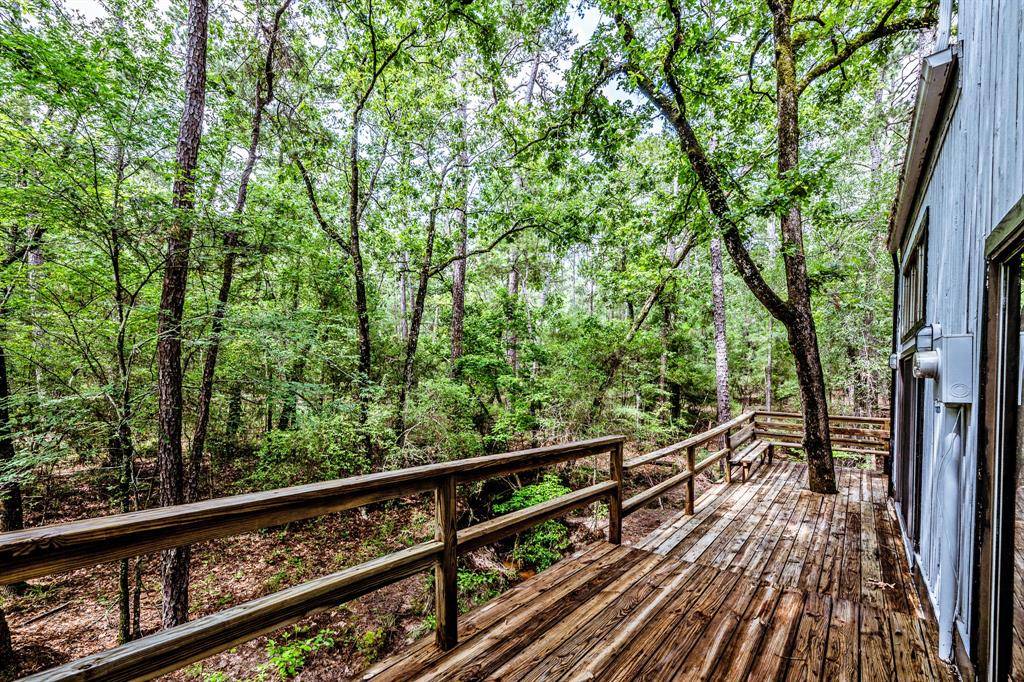 24509 Forest LN, Huntsville, TX 77340