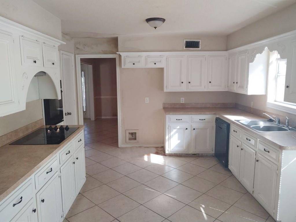 Houston, TX 77070,14915 Oak Bluff CT