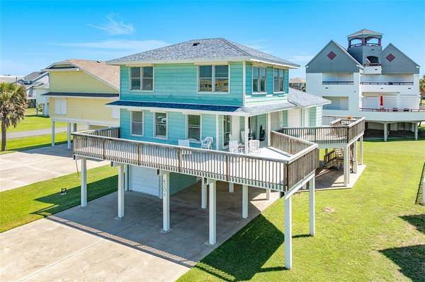 4206 Ghost Crab LN, Galveston, TX 77554