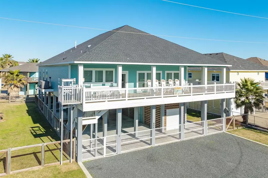 866 Kahla DR, Crystal Beach, TX 77650