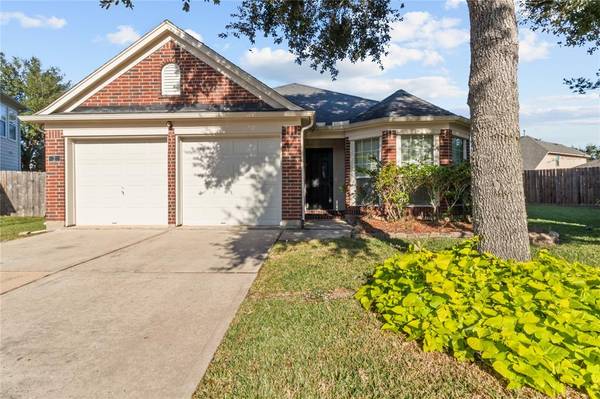 2 Buena Park CIR, Manvel, TX 77578