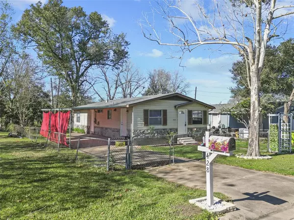 Rosenberg, TX 77471,428 West ST