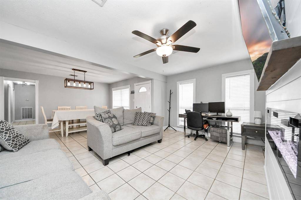 Houston, TX 77396,7019 Pinetex DR