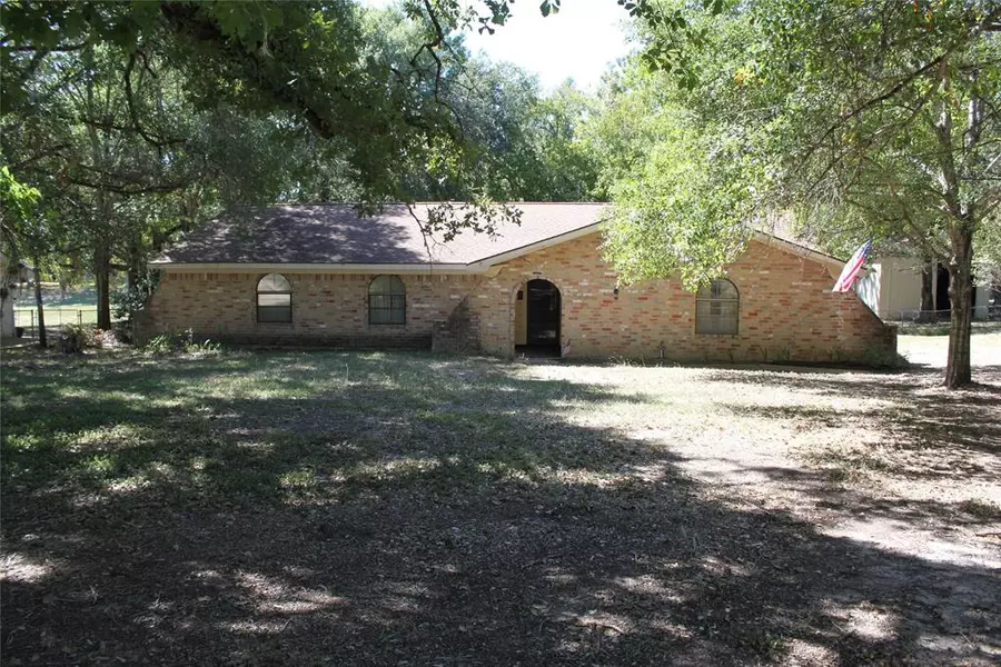 3015 Possum Trot ST S, Brenham, TX 77833