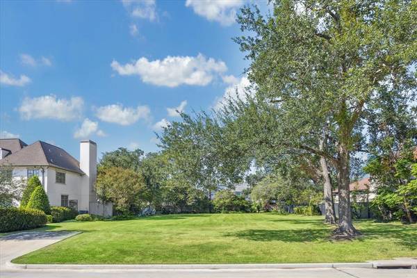 5544 Holly Springs DR,  Houston,  TX 77056