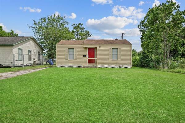 1120 1st AVE S, Texas City, TX 77590