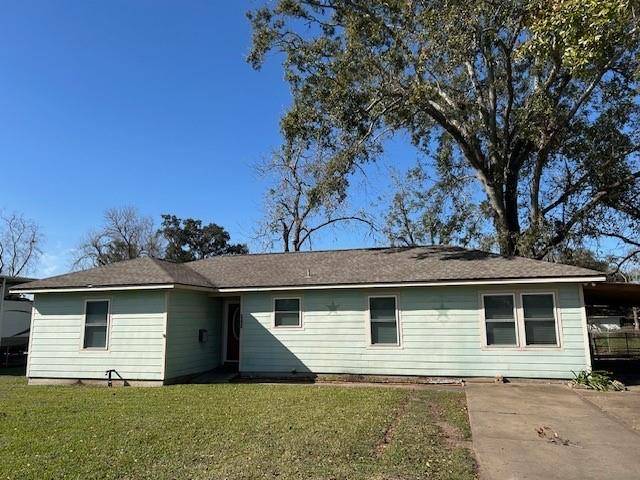 1101 Alice ST, Sweeny, TX 77480