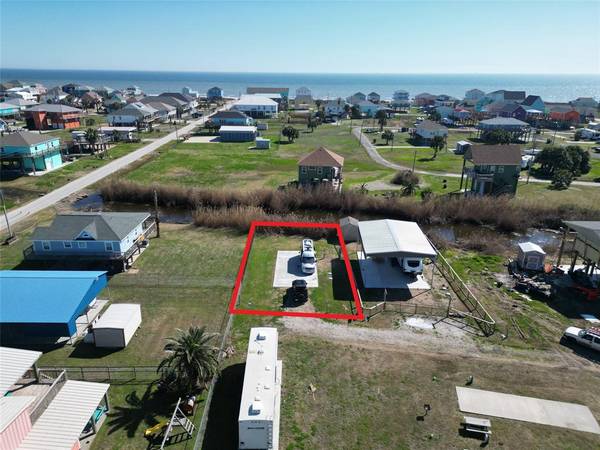 1950 Honeysuckle Avenue,  Crystal Beach,  TX 77650