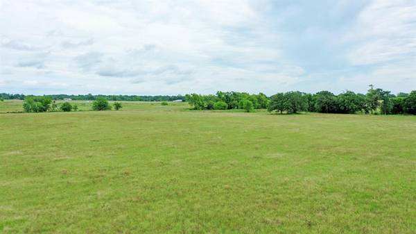 50+ AC FM 2346,  Midway,  TX 75852