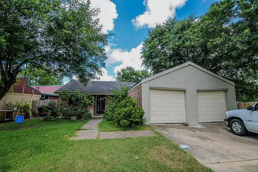 12302 Kitty Brook DR, Houston, TX 77071