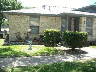 806 N Rhomberg ST, Burnet, TX 78611