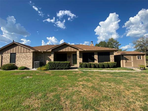 74 Fairway, Trinity, TX 75862