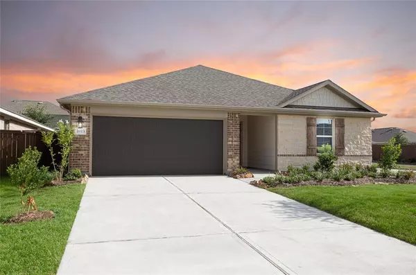 2535 Windstream LN, Baytown, TX 77523