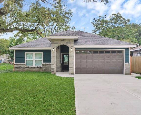 411 Wafer ST, Pasadena, TX 77506