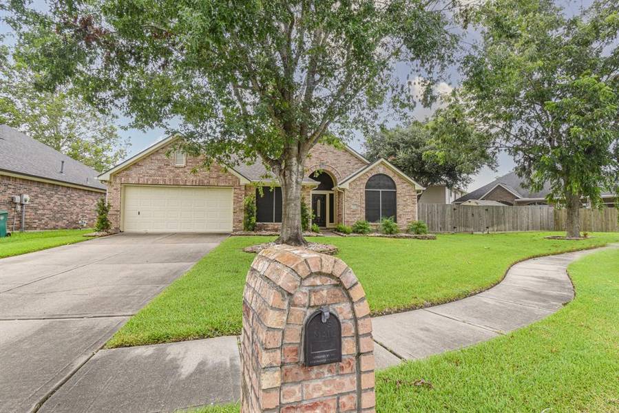 1410 Sweet Stone CT, Pasadena, TX 77586