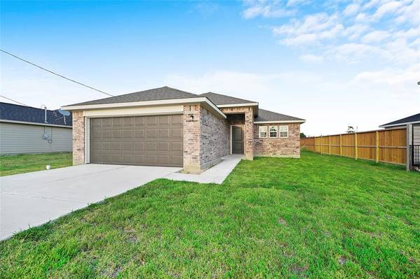 57 Road 5102 C, Cleveland, TX 77327