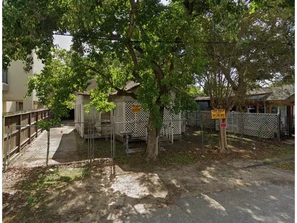 Houston, TX 77007,5845 Darling ST