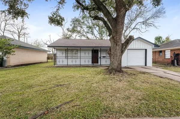 9946 Hinds ST, Houston, TX 77034