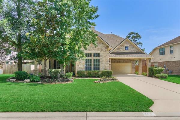 22 N Bardsbrook CIR, The Woodlands, TX 77382