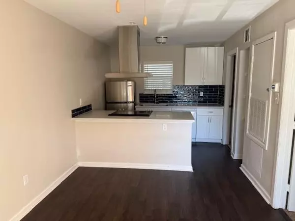 1824 THONIG #1, Houston, TX 77055