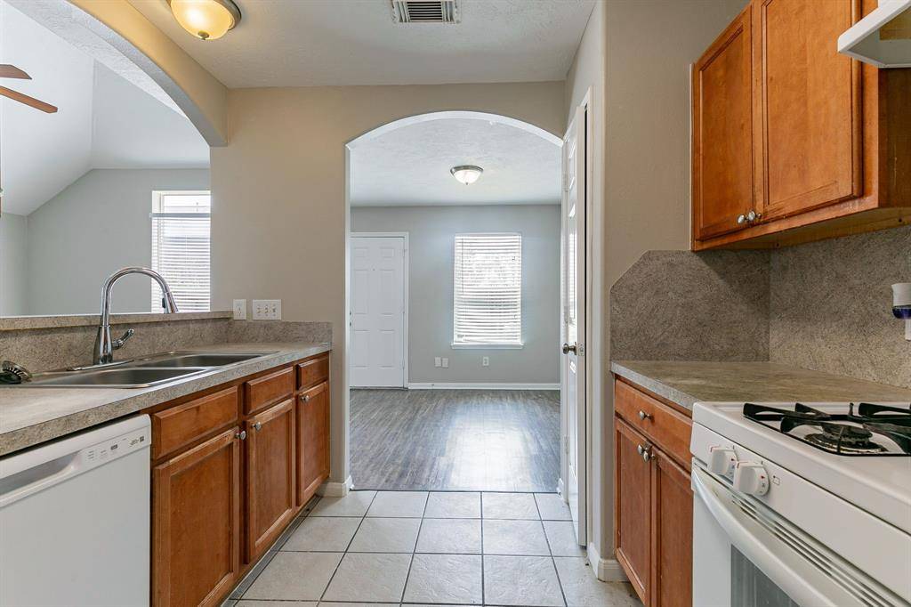Houston, TX 77072,7850 Winding Creek VW
