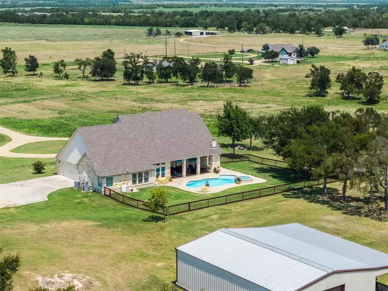 1701 Starlight, Cameron, TX 76520