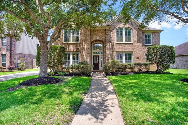 2908 Laguna Shores LN, League City, TX 77573