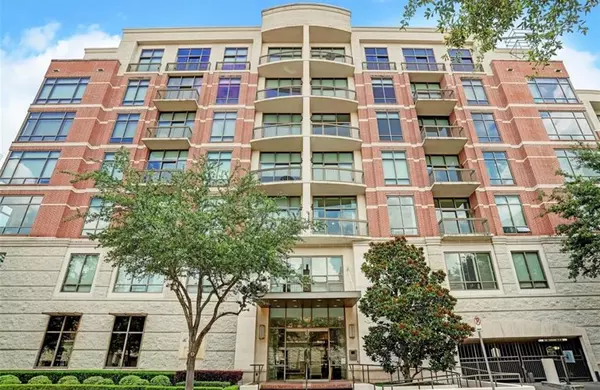 2211 Briarglen Dr #502, Houston, TX 77027