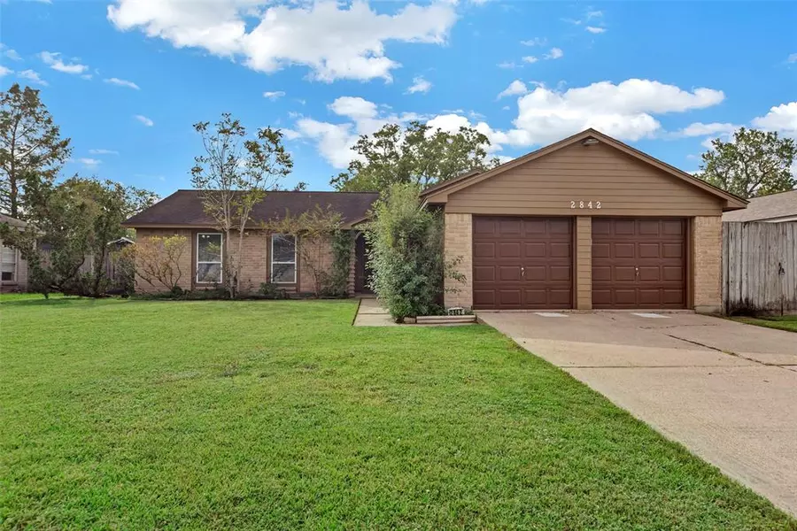 2842 Virginia Colony DR, Webster, TX 77598