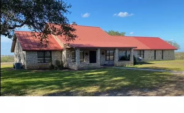 9956 Fm 743, Kenedy, TX 78119