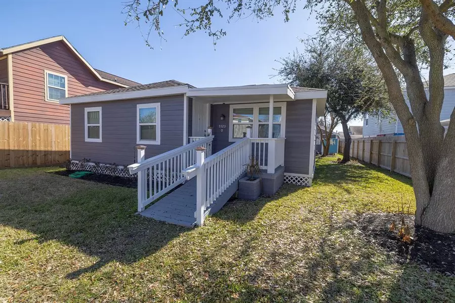 5523 Avenue O, Galveston, TX 77551