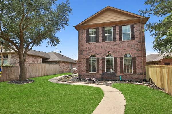 8227 Gran Villa DR, Cypress, TX 77433