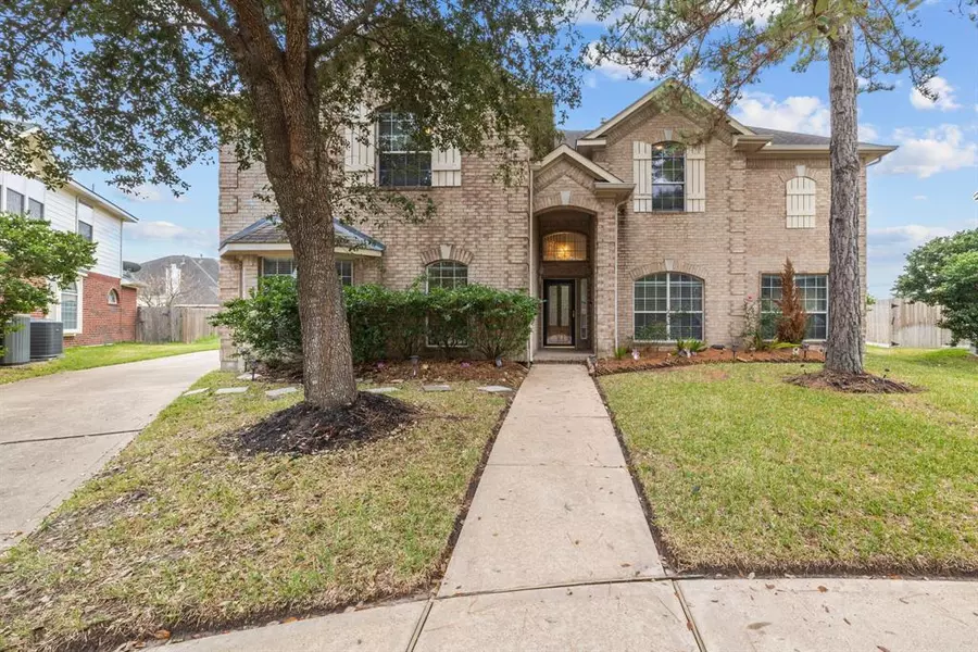 16811 Price Grove LN, Houston, TX 77095