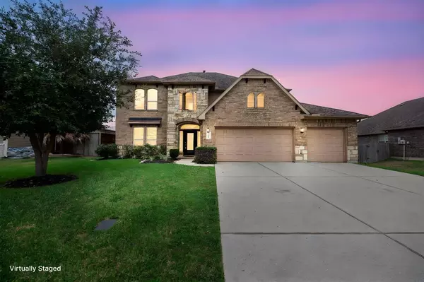 11915 Eagle Ridge DR, Mont Belvieu, TX 77535