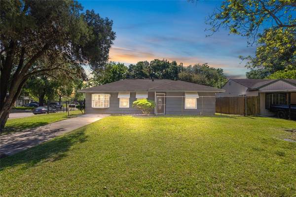 6903 Weston ST, Houston, TX 77021